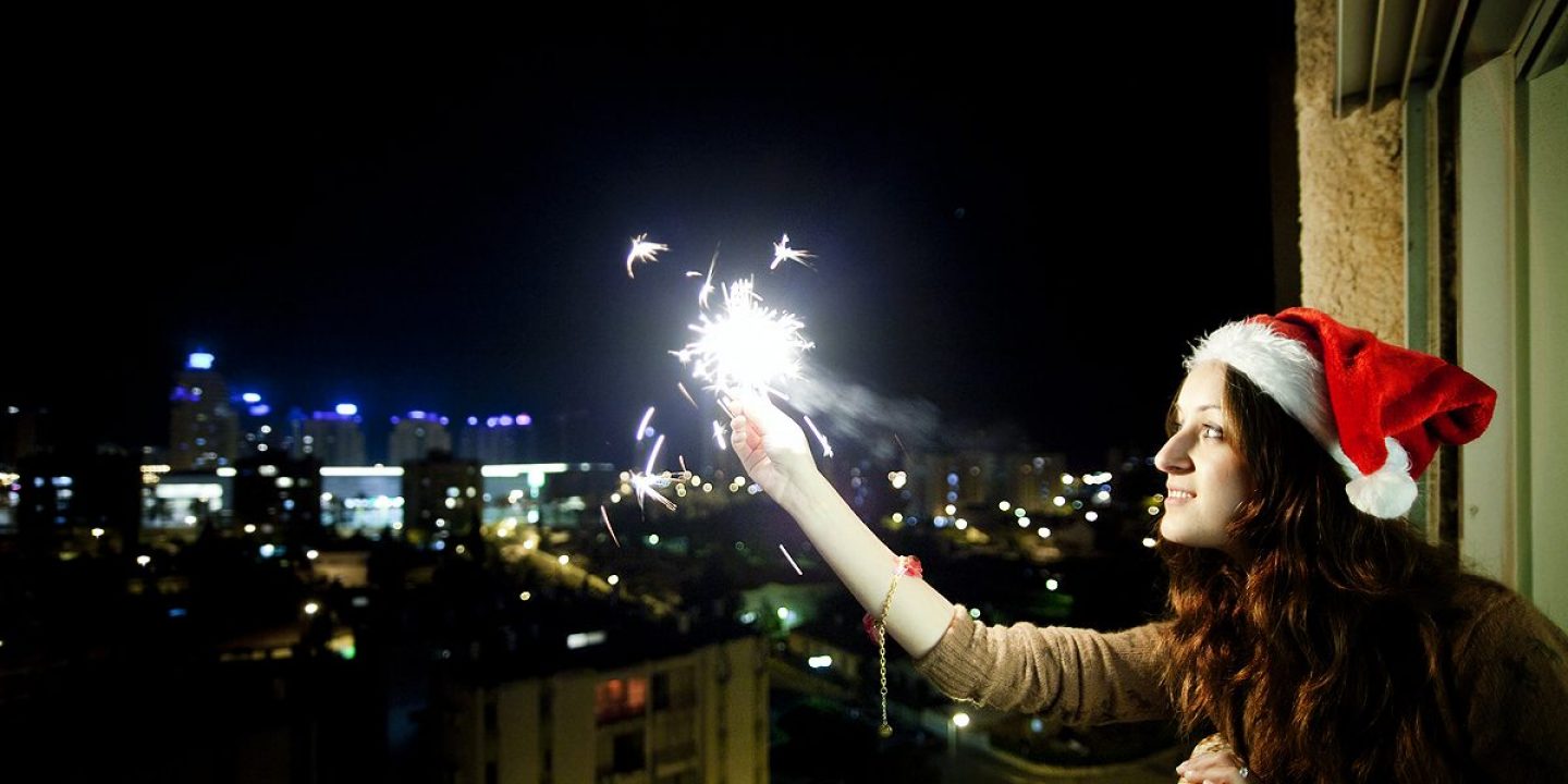 новый год в израиле 2022. новый год в израиле. новый год в иерусалиме. санта на верблюде. New year in israel.