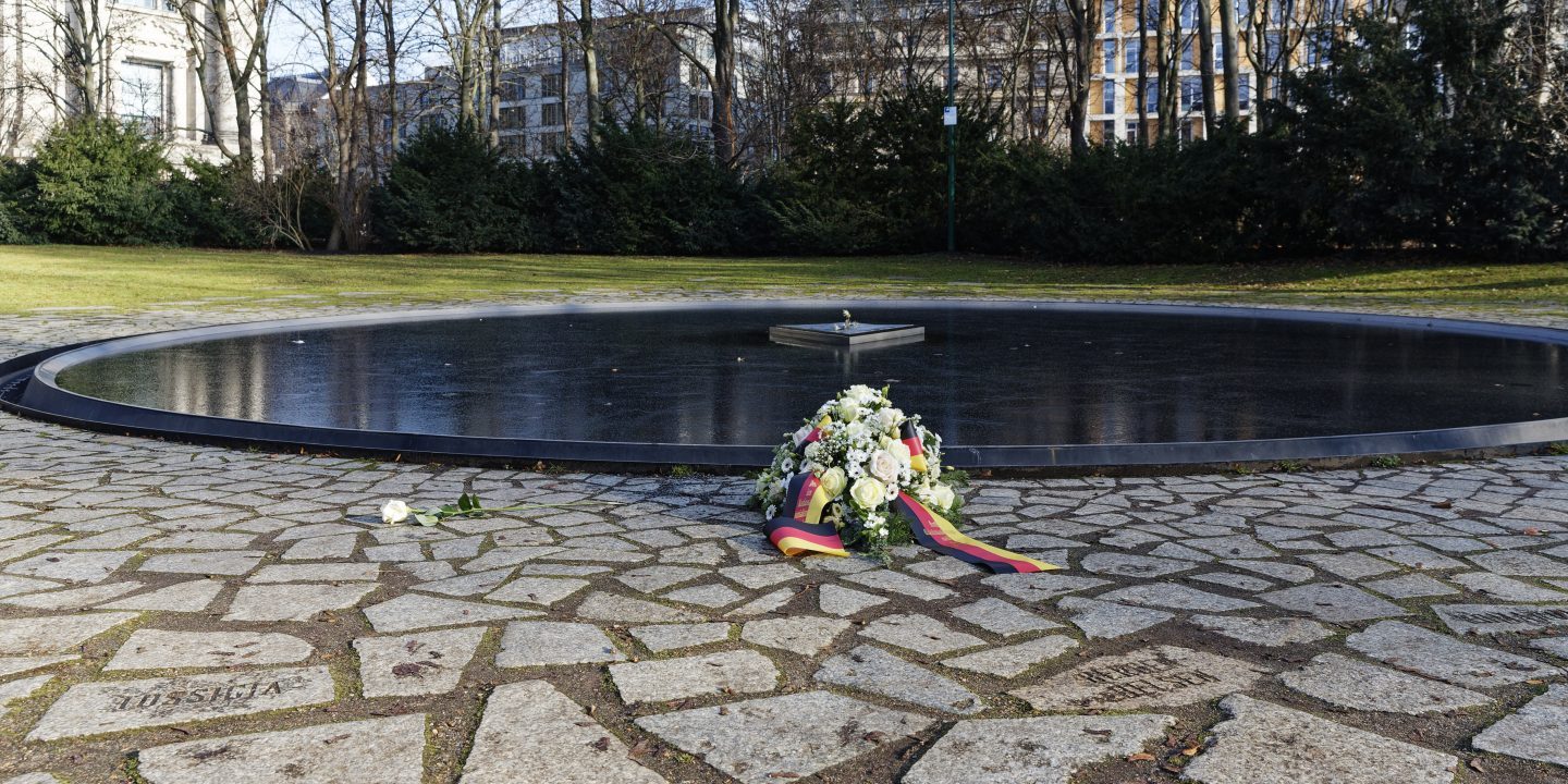 Gedenken An Ermordete Sinti Und Roma J dische Allgemeine