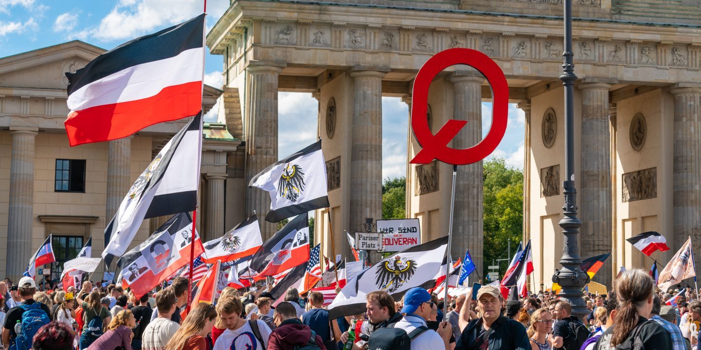 QAnon und das Virus | Jüdische Allgemeine - Vimarsana News