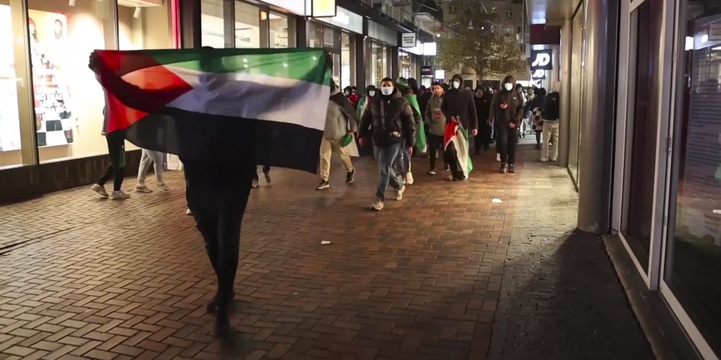 Antisemitische Ausschreitungen in Amsterdam: Die Welt kippt