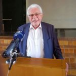 Shlomo Graber anlässlich eines Vortrags in einer Schule in Rosenheim im Jahr 2017.