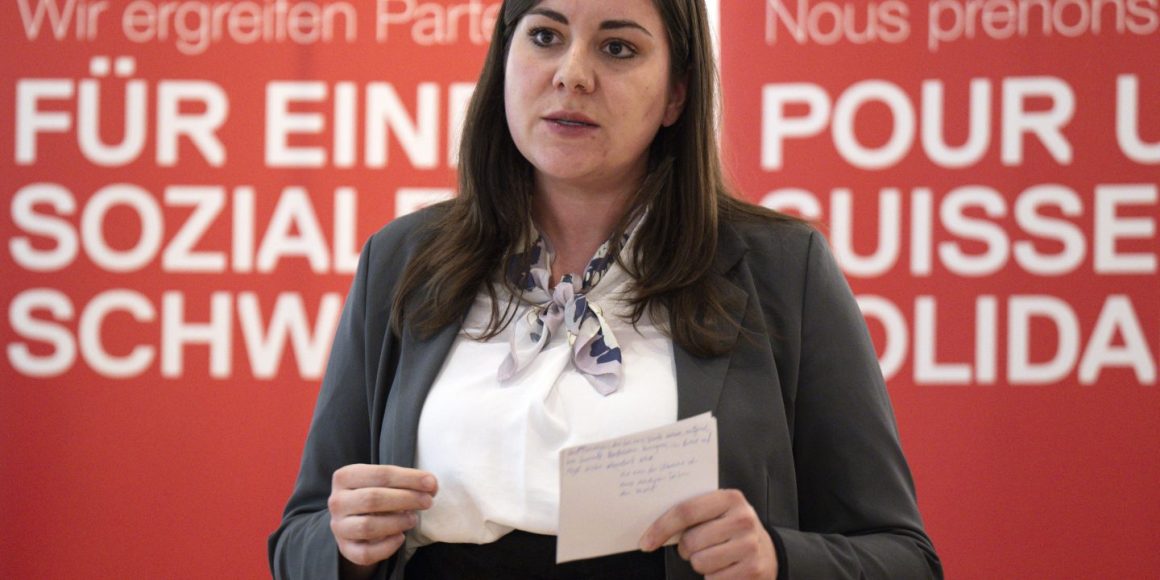 SP-Politikerin Samira Marti an will mit den Grünen eine ausserordentliche Session zu Gaza einberufen.