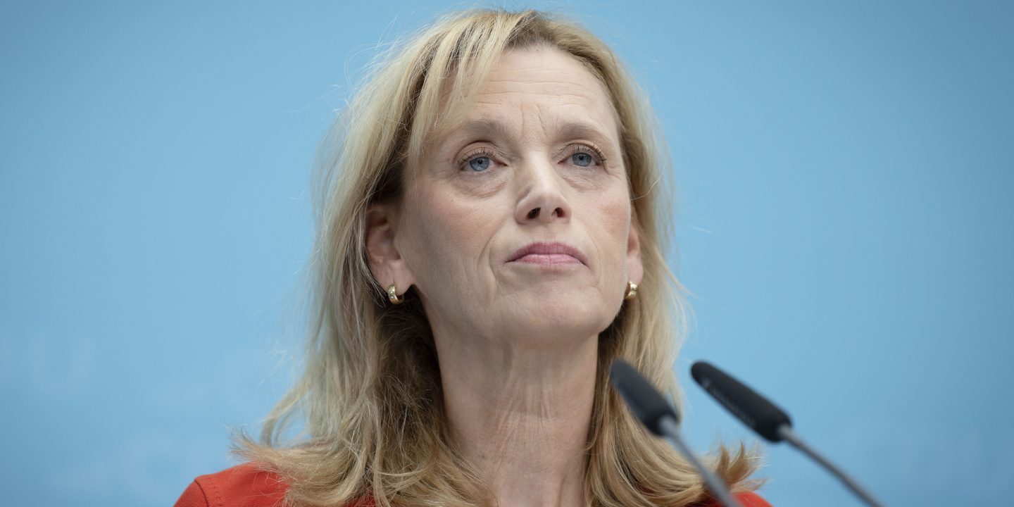 Zentralrat der Juden verteidigt Familienministerin Karin Prien