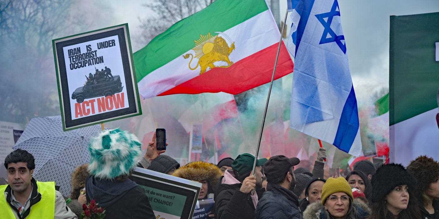 Iran Protests: 200,000 Rally in Munich, Pahlavi Calls for Freedom & Global Support - News Directory 3