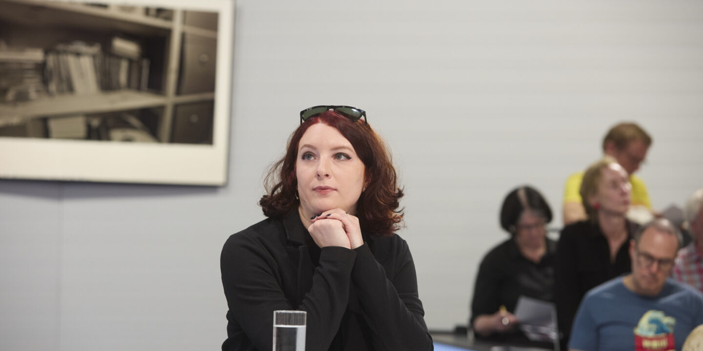 Slata Roshal: Κι αν φύγει ο συγγραφέας;