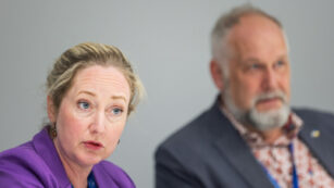 Die schwedischen Linken-Politiker Hanna Gedin und Jonas Sjöstedt