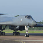 Ein strategischer Bomber der US Air Force vom Typ B-1B Lancer auf dem Stützüpunkt Fairford in England (Archivbild)