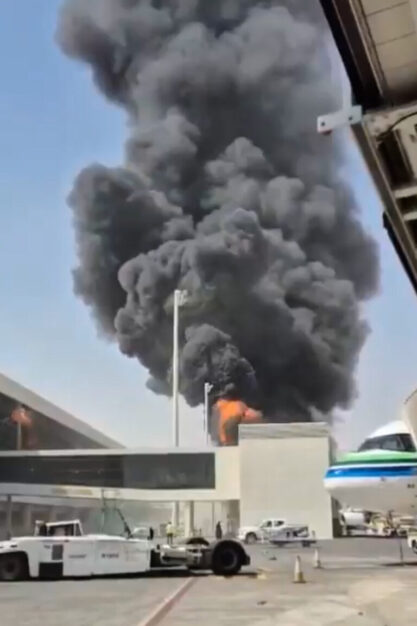 Feuer am Flughafen von Riad